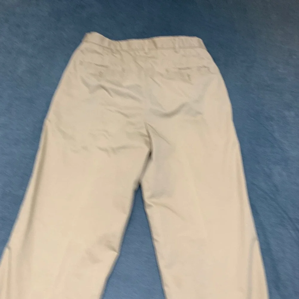 Haggar Chino Pants Mens 34x29 Khaki Relaxed Select No Iron Cotton Straight Leg